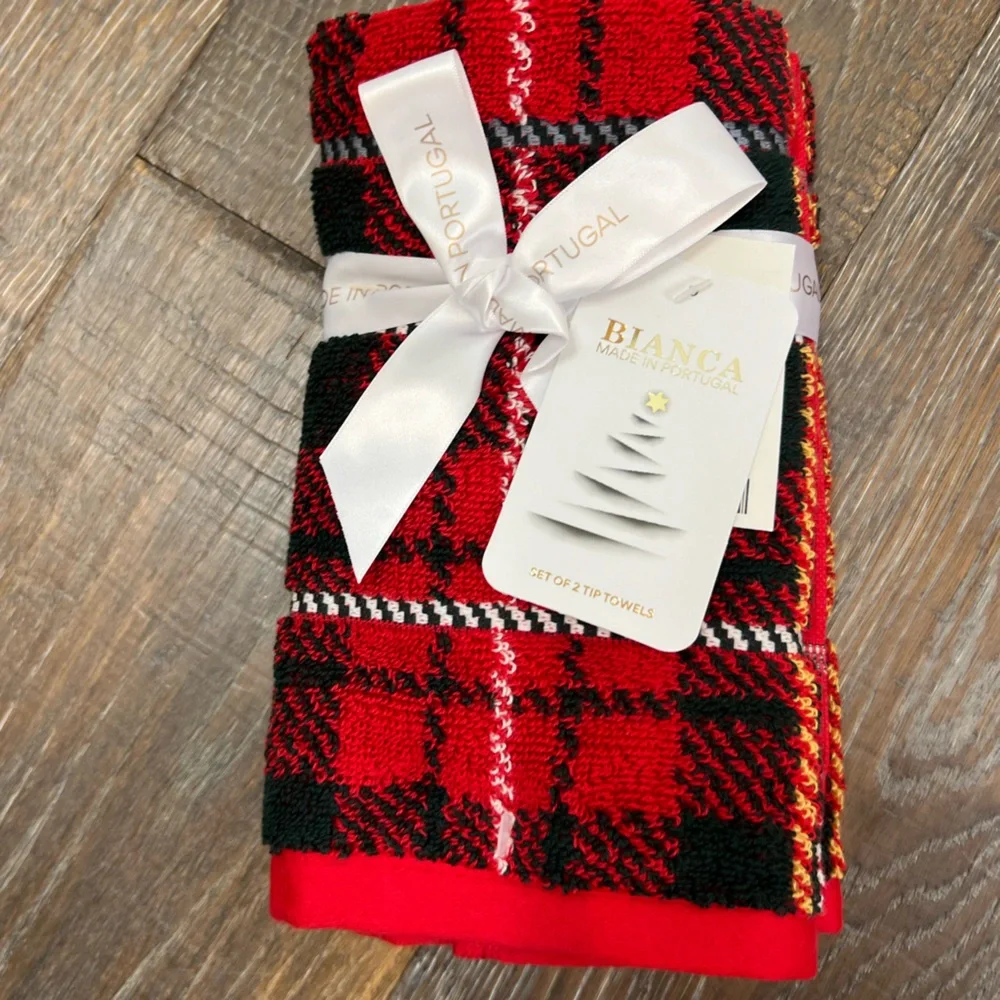 Bianca - ‘Winter Plaid bundle’ bath towel set. NWT Firm!
